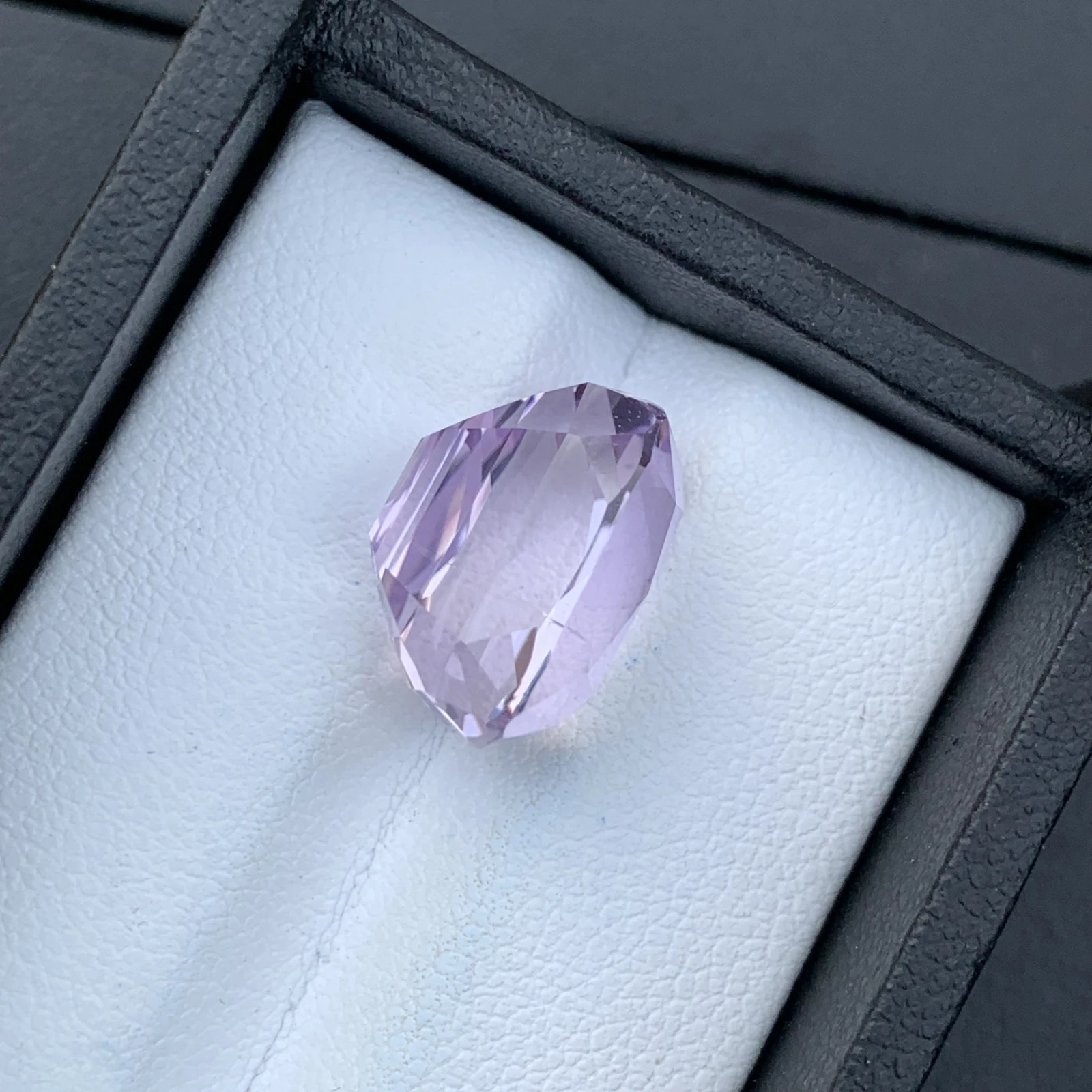 Natural Pink Kunzite 14.70 Carat Faceted Cushion Shape Loose Gemstone For Jewelry — view 2